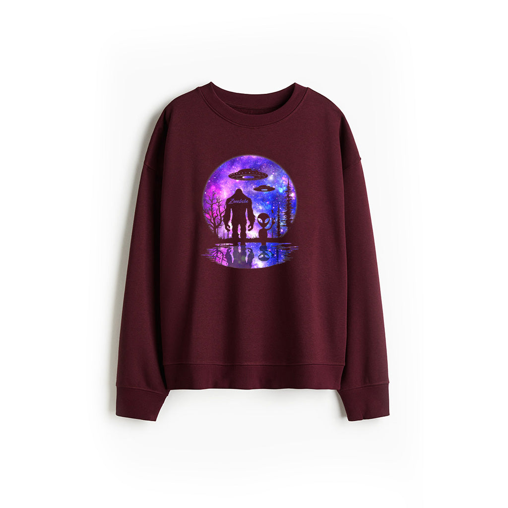 Alien And Bigfoot Full Moon Sasquatch UFO Sweatshirt
