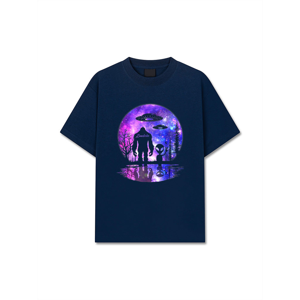 Alien And Bigfoot Full Moon Sasquatch UFO T-Shirt